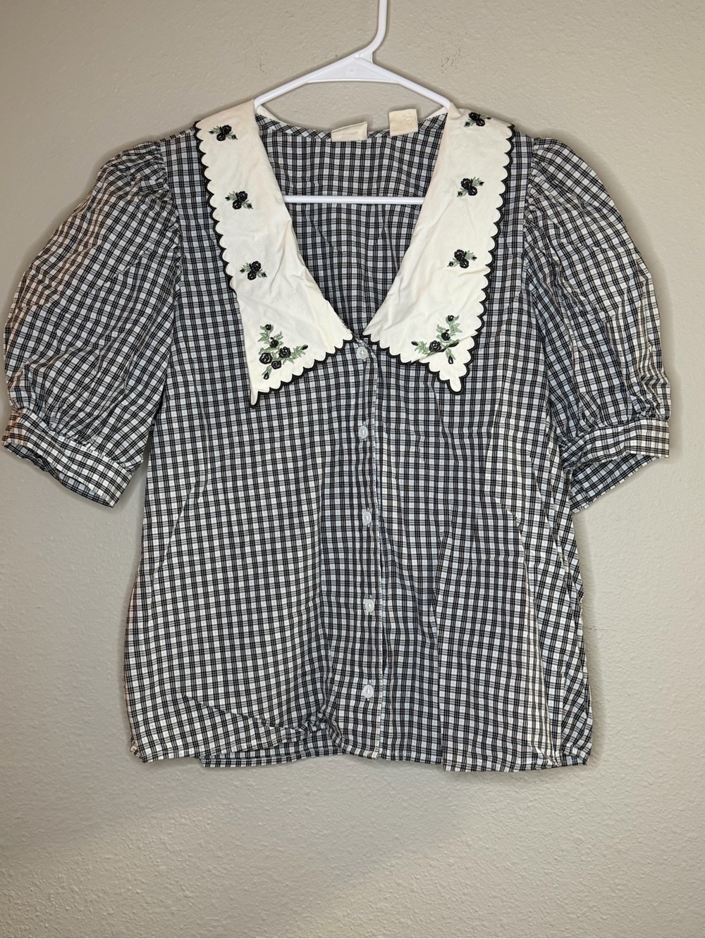 Vintage Levi's Check Pattern Puff Sleeve Shirt Blouse w Large Collar Size Medium
